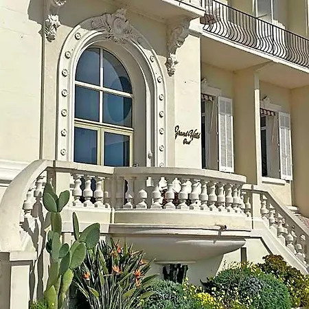Hotel Grand - 4*